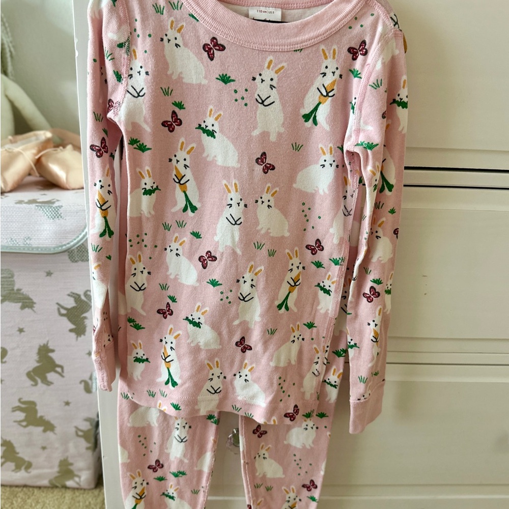 Hanna Andersson Girl’s Bunny Print Pajama Set 5